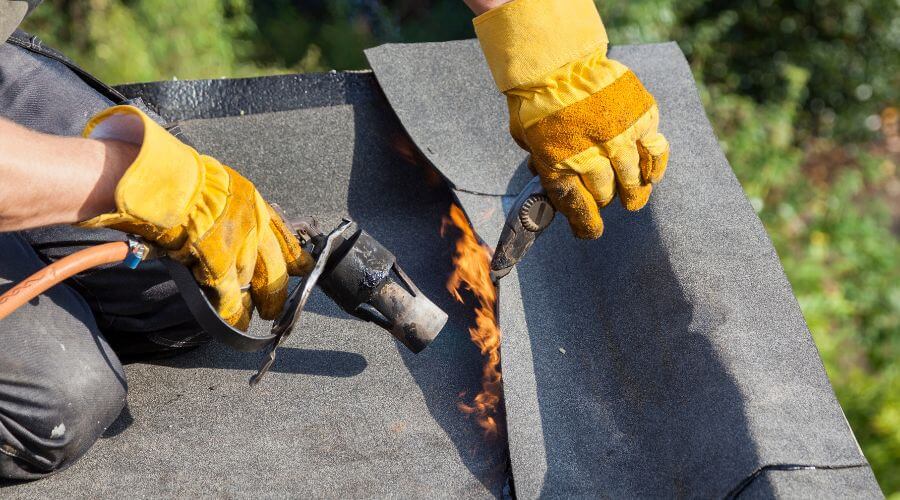 Expert Emergency Roof Repairs services in Holden, MA